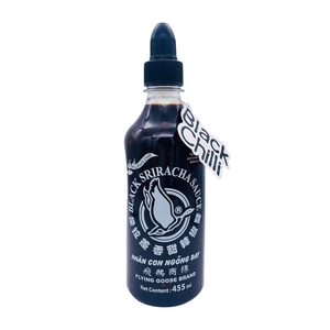 Black Sriracha Chilli Sauce 455ml by Flying Goose